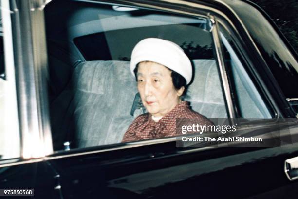 Princess Setsuko of Chichibu is seen on arrival at the Imperial Palace to see the Emperor after vomiting blood on September 20, 1988 in Tokyo, Japan.