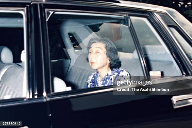 Kazuko Takatsukasa, daughter of Emperor Hirohito, is seen on arrival at the Imperial Palace to see the Emperor after vomiting blood on September 20,...