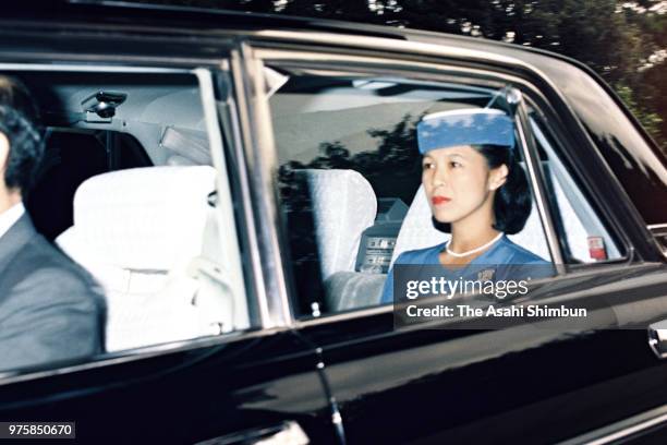 Princess Hisako of Takamado is seen on arrival at the Imperial Palace to see the Emperor after vomiting blood on September 20, 1988 in Tokyo, Japan.