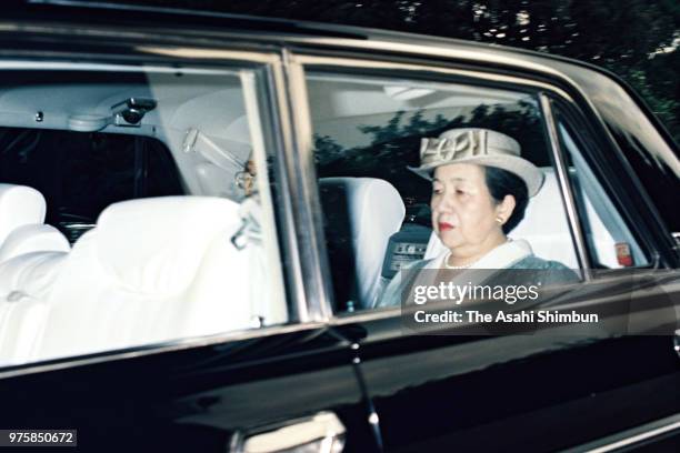 Prince Mikasa and Princess Yuriko of Mikasa are seen on arrival at the Imperial Palace to see the Emperor after vomiting blood on September 20, 1988...