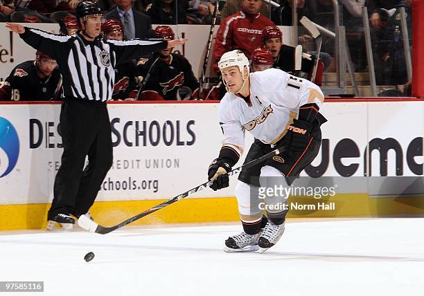 Ryan Getzlaf of the Anaheim Ducks skates the puck up ice against the Phoenix Coyotes on March 6, 2009 at Jobing.com Arena in Glendale, Arizona.