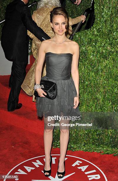 Actress Natalie Portman arrives at the 2010 Vanity Fair Oscar Party hosted by Graydon Carter held at Sunset Tower on March 7, 2010 in West Hollywood,...