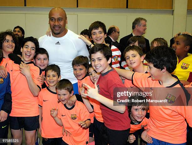 Jonah Lomu, New Zealand star Rugby Player attends a youth rugby clinic at the Global Sports Forum held at the Palau de Congressos on March 9, 2010 in...