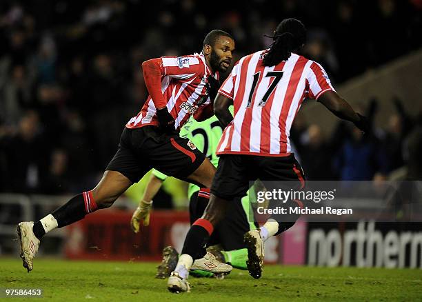 Darren Bent of Sunderland celebrates scoring to make it 2-0 during the Barclays Premier League match between Sunderland and Bolton Wanderers at the...