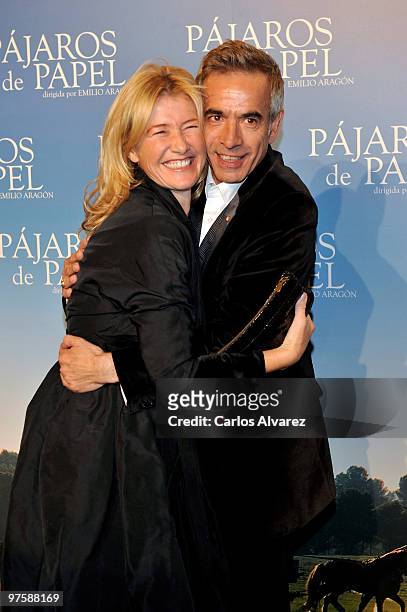 Spanish actress Ana Duato and actor Imanol Arias attend "Pajaros de Papel" premiere at the Kinepolis cinema on March 9, 2010 in Madrid, Spain.