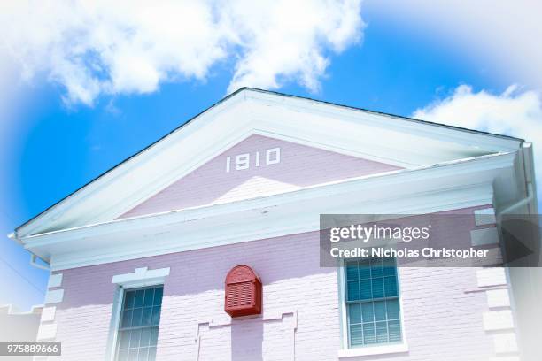 pink house - nicholas christopher stock pictures, royalty-free photos & images