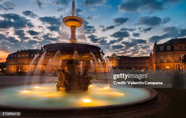 neues schloss stuttgart - stuttgart schloss ストックフォトと画像