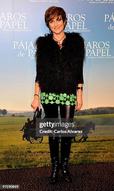 Ana Garcia Lozano attends the "Pajaros de Papel" premiere at the Kinepolis cinema on March 9, 2010 in Madrid, Spain.