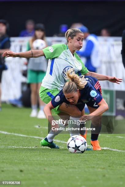 May 2018, Ukraine, Kiev: Women's football, Champions League, VfL Wolfsburg vs Olympique Lyon at the Valeriy Lobanovskyi Dynamo Stadium. Wolfsburg's...
