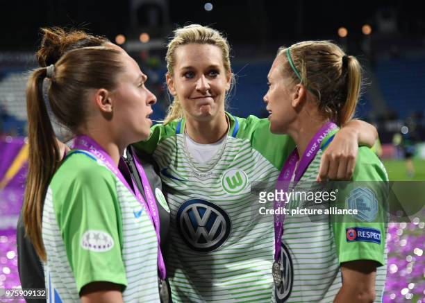 May 2018, Ukraine, Kiev: Women's football, Champions League, VfL Wolfsburg vs Olympique Lyon at the Valeriy Lobanovskyi Dynamo Stadium. Wolfsburg's...