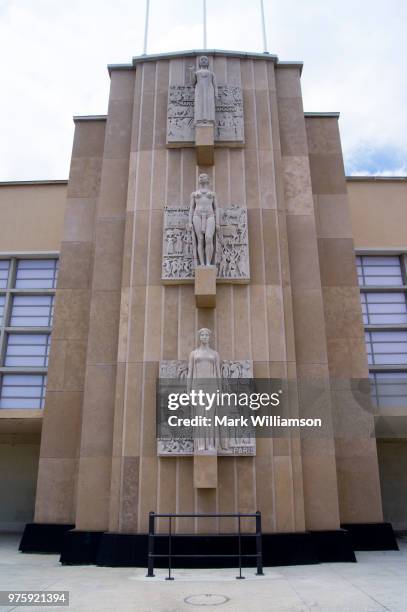 le bourget airport terminal facade - bourget stock pictures, royalty-free photos & images