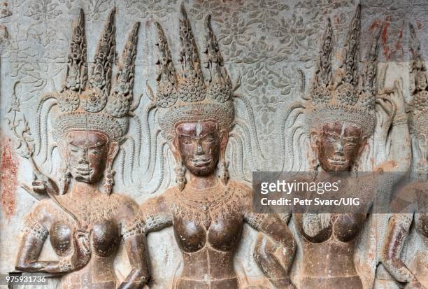 apsara bas-reliefs at angkor wat, cambodia - angkor wat stock pictures, royalty-free photos & images