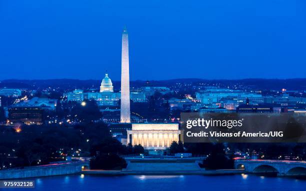 aerial of washington d.c. shows lincoln & washington memorial and u.s. capitol and memorial bridge - washington state imagens e fotografias de stock