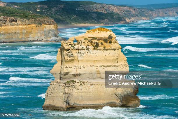 the twelve apostles off the great ocean road, australia. - sul bordo - fotografias e filmes do acervo