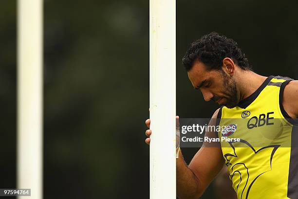 Adam Goodes of the Swans warms up during a Sydney Swans AFL training session at Lakeside Oval on March 10, 2010 in Sydney, Australia.