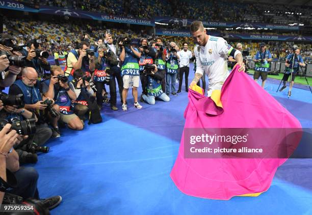 May 2018, Ukraine, Kiev: Soccer, Champions League final, Real Madrid vs FC Liverpool at the Olimpiyskiy National Sports Complex. Real's Sergio Ramos...