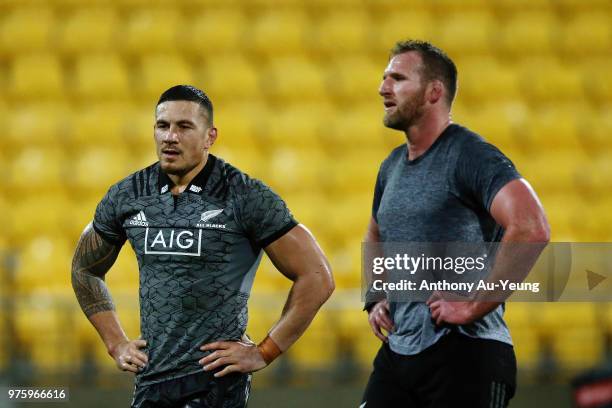 Sonny Bill Williams and Kieran Read of the All Blacks train before the International Test match between the New Zealand All Blacks and France at...