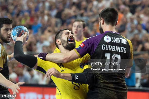 May 2018, Germany, Cologne: Handball, Champions League, HBC Nantes vs Paris St. Germain, semi-finals at the Lanxess Arena. Nantes' Eduardo Gurbindo...