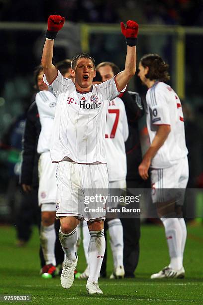 Bastian Schweinsteiger of Muenchen celebrates during the UEFA Champions League round of sixteen, second leg match between AFC Fiorentina and FC...