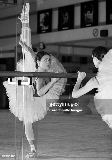 Senior principal dancer for the South African Ballet Theatre, Angela Malan. South African ballerina Angela Malan is leaving the country to join a...