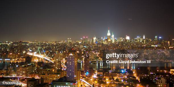 midtown new york city (from the brooklyner rooftop) - the brooklyner stock pictures, royalty-free photos & images