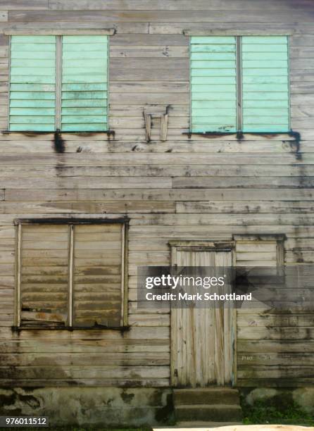 turquoise shutters - schottland stock pictures, royalty-free photos & images