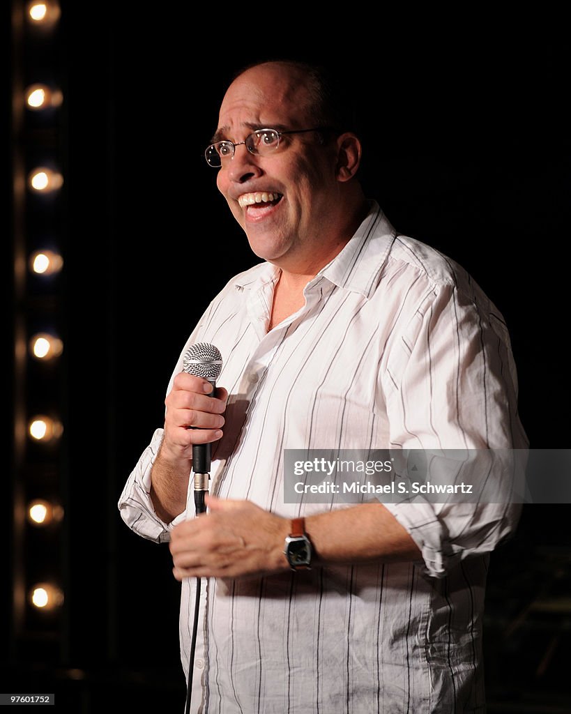 Comedian Robert Klein Performs