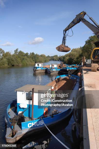 65 Construction Aggregate Transport Stock Photos, High-Res Pictures ...