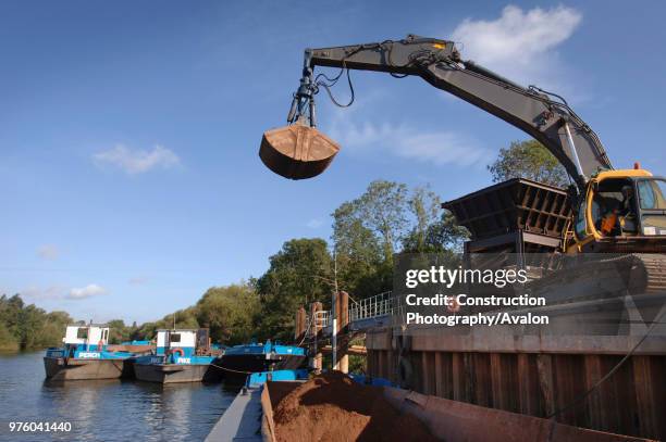 65 Construction Aggregate Transport Stock Photos, High-Res Pictures ...