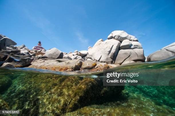 le phare des lavezzi - lavezzi stockfoto's en -beelden