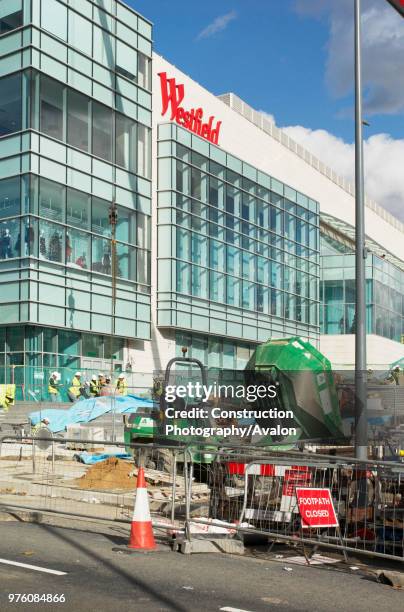 Construction workers at Westfield London Shopping Centre, Shepherds Bush, London UK, 24th October 2008.