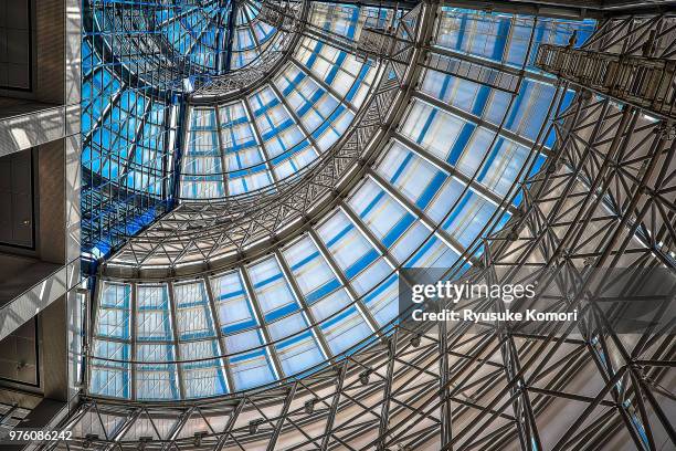 glass roof - building atrium stock pictures, royalty-free photos & images