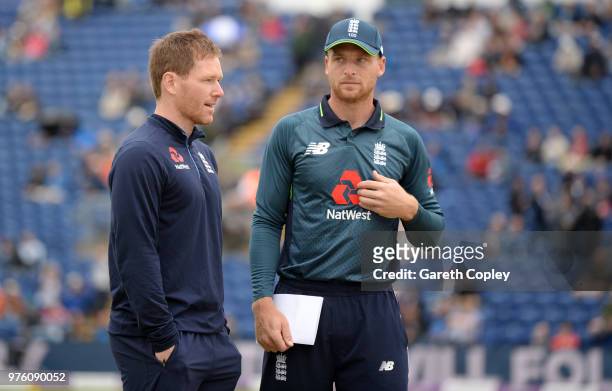 England captain Jos Buttler speaks with injuried captain Eoin Morgan ahead of the 2nd Royal London ODI between England and Australia at SWALEC...
