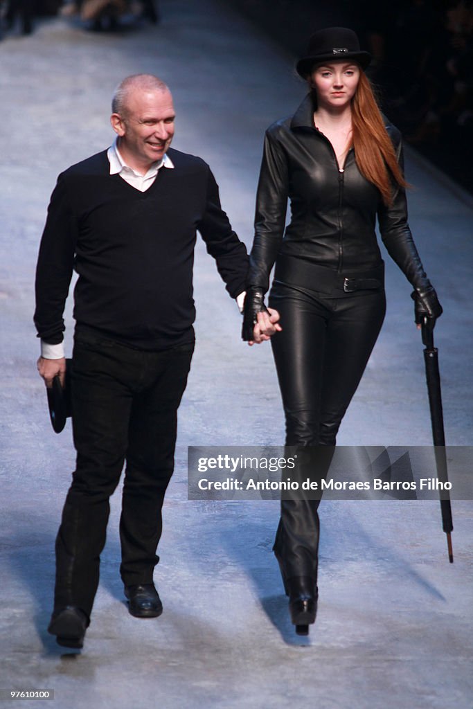 Hermes - PFW - Ready To Wear - Fall/Winter 2011 - Show