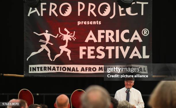 Bayern, Würzburg: Bundespräsident Frank-Walter Steinmeier spricht bei der Eröffnung des Africa-Festivals. Die viertägige Veranstaltung an den...