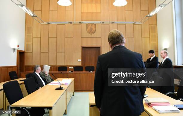 June 2018, Germany, Hagen: Altena's mayor Andreas Hollstein standing as a witness at the trial against the defendant Werner S. In the courtroom of...