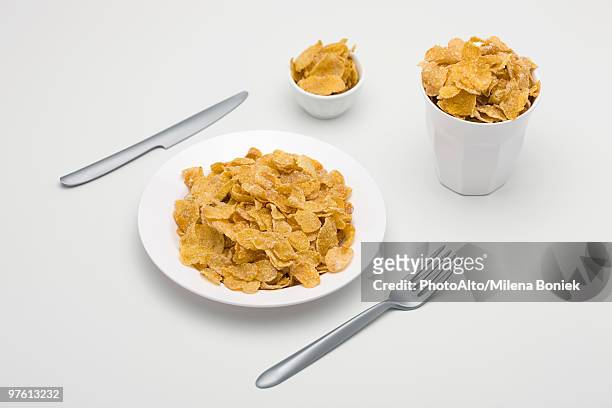 food concept, cereal filling plate, bowl and glass - mühsal stock-fotos und bilder