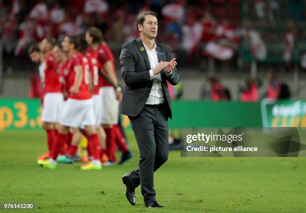 June 2018, Austria, Klagenfurt: Soccer international friendly, Austria vs Germany at the Woerthersee Stadium. Austria's national coach Franco Foda...