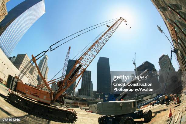 Crane on Haul Rd, near Tower One site, Lower Manhattan, New York City, USA.
