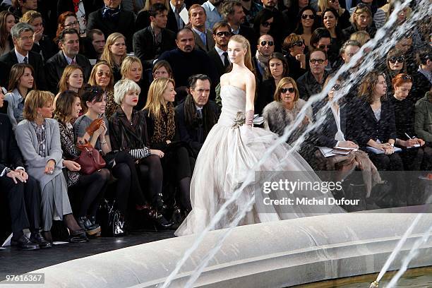 Model walks the runway during the Louis Vuitton Ready to Wear show as part of the Paris Womenswear Fashion Week Fall/Winter 2011 at Cour Carree du...