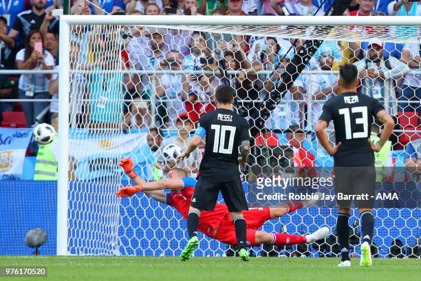 Hannes Halldorsson of Iceland saves the penalty kick of Lionel Messi of Argentina during the 2018 FIFA World Cup Russia group D match between...