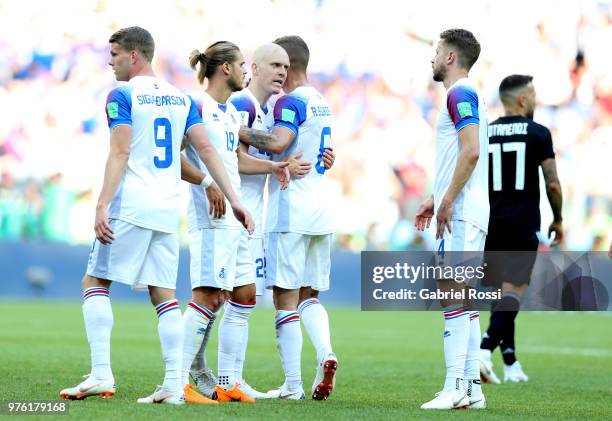 Bjorn Sigurdarson, Rurik Gislason, Emil Hallfredsson, Ragnar Sigurdsson and Kari Arnason of Iceland celebrate following the 2018 FIFA World Cup...