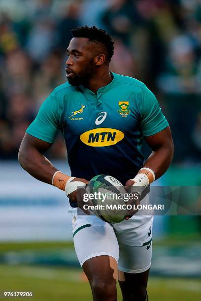 South Africa flank and captain Siya Kolisi trains during the second test match at the Free State Stadium in Bloemfontein, on June 16, 2018.