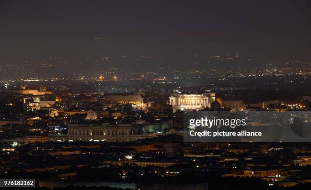 May 2018, Italy, Rome: View of the Italian Captial Rome. Photo: Daniel Karmann/dpa