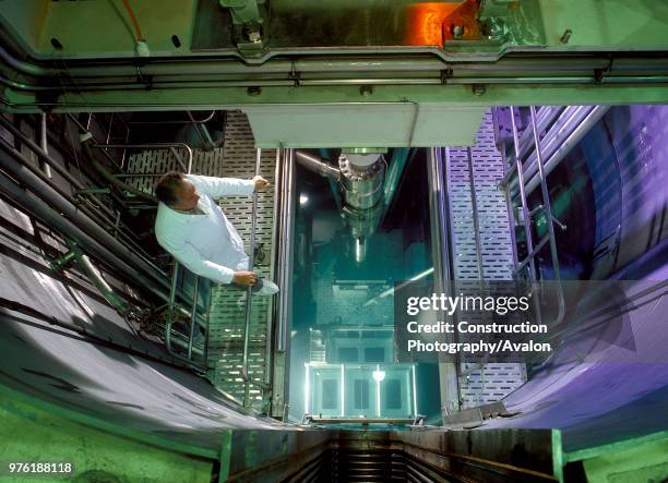 Decommissioning and deconstruction of nuclear reactor, Belgium,.