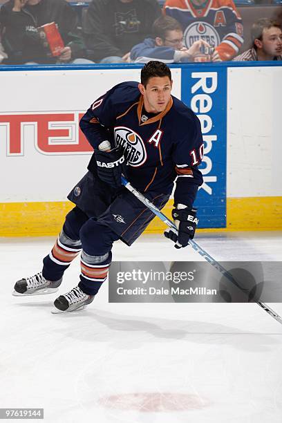 Shawn Horcoff of the Edmonton Oilers skates against the Minnesota Wild on March 5, 2010 at Rexall Place in Edmonton, Alberta, Canada.