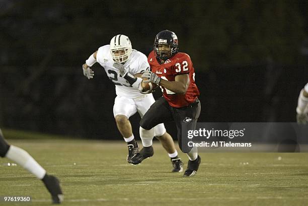 Northern Illinois Michael Turner in action, rushing vs Ohio. Dekalb, IL 10/4/2003 CREDIT: Al Tielemans