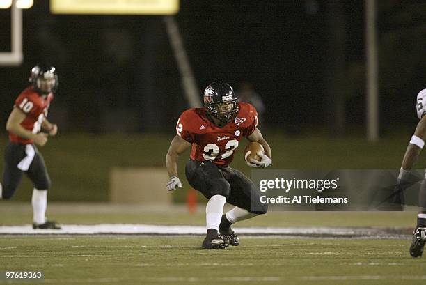 Northern Illinois Michael Turner in action, rushing vs Ohio. Dekalb, IL 10/4/2003 CREDIT: Al Tielemans