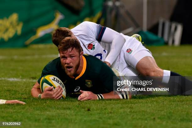 South Africas Duane Vermeulen scores a try during the second test match South Africa vs England at the Free State Stadium in Bloemfontein, on June...