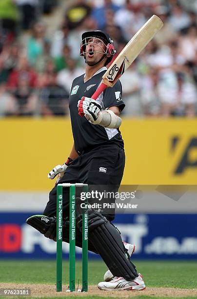 Daryl Tuffey of New Zealand bats during the fourth One Day International match between New Zealand and Australia at Eden Park on March 11, 2010 in...